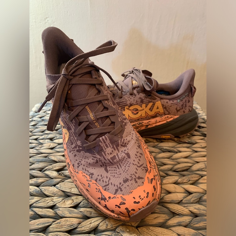 HOKA Speedgoat 6 GTX
Women’s Trail Runner
Size 7.5 Women’s